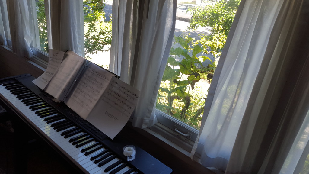 piano.porch.02